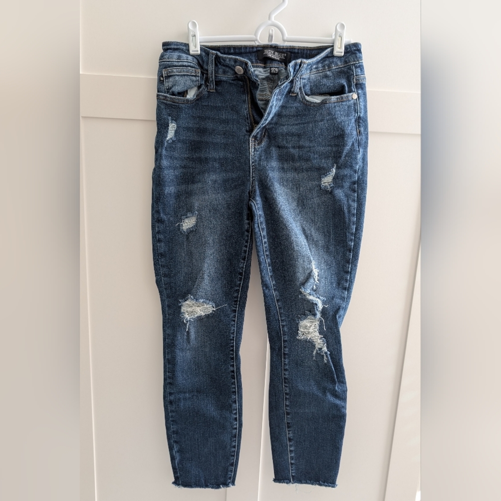 Judy Blue Distressed Skinny Jeans
